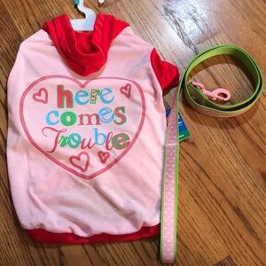 Large Dog Shirt w/ Pink & Green Leash
